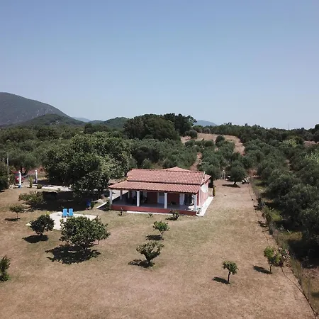 Holiday home Chrissa Halikounas
